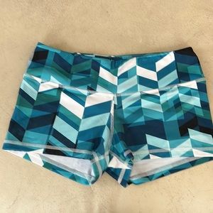 FLEO SHORTS